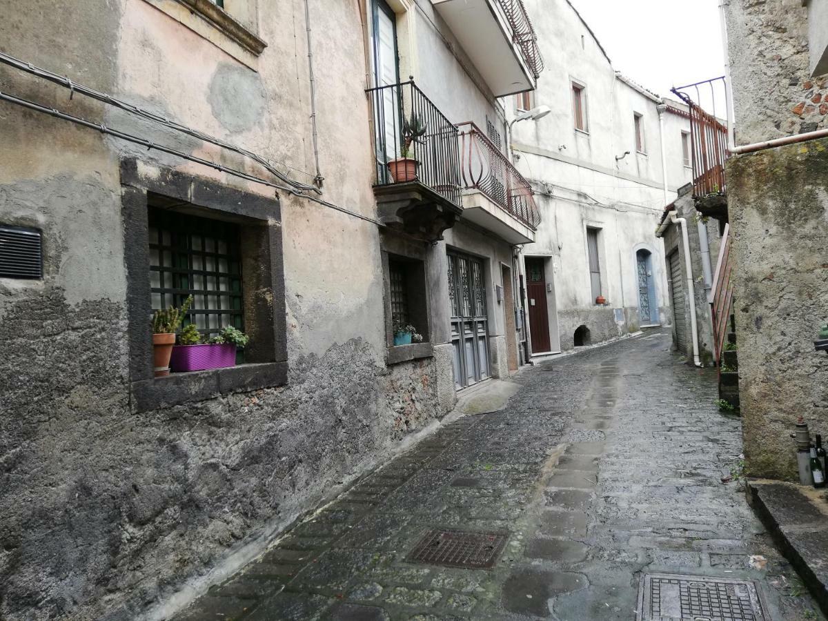 Casa Donna Franca Apartment Castiglione De Sicilia Exterior photo